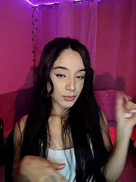 Snapshot of tamara_vald chatting on October 17, 2025, 3:54 am tamara vald online show from October 17, 2025, 3:54 am