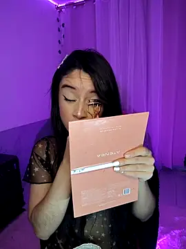 Snapshot of tamara_vald chatting on October 23, 2025, 4:22 am tamara vald online show from October 23, 2025, 4:22 am