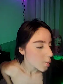 Snapshot of tamara_vald chatting on November 2, 2025, 10:04 pm tamara vald online show from November 2, 2025, 10:04 pm