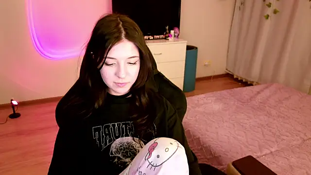 Snapshot of Azaliya_Haze chatting on March 20, 2026, 5:36 pm Azaliya Haze online show from March 20, 2026, 5:36 pm