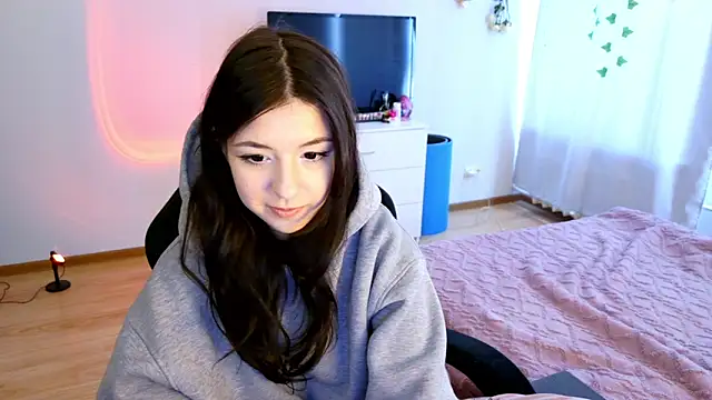 Snapshot of Azaliya_Haze chatting on March 21, 2026, 8:41 am Azaliya Haze online show from March 21, 2026, 8:41 am