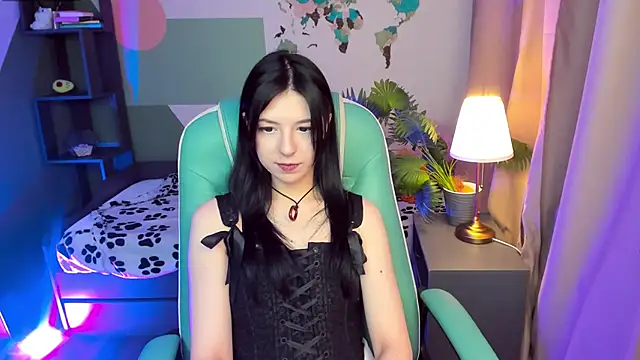 Snapshot of Azaliya_Haze chatting on December 4, 2025, 5:39 am Azaliya Haze online show from December 4, 2025, 5:39 am