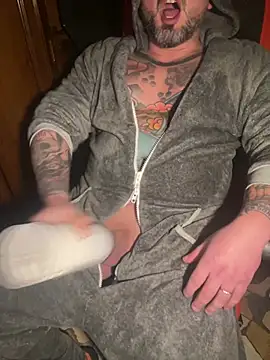 marcotatuatooo online show from January 15, 2026, 9:40 pm