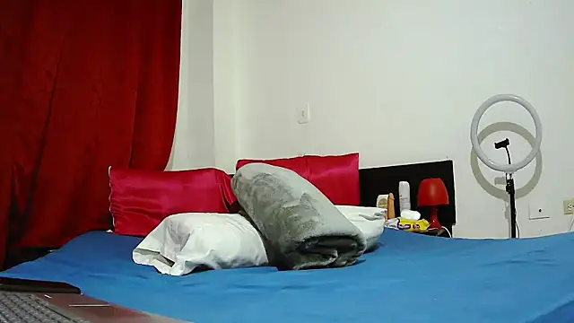 Snapshot of MissAsly chatting on November 15, 2025, 10:30 am MissAsly online show from November 15, 2025, 10:30 am