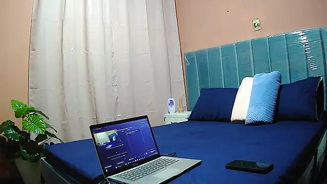 Snapshot of MissAsly chatting on October 16, 2025, 2:03 pm MissAsly online show from October 16, 2025, 2:03 pm