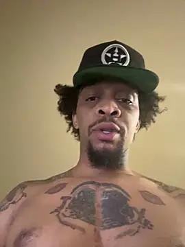 Snapshot of thefreakscomeoutatnight chatting on October 21, 2025, 5:51 am thefreakscomeoutatnight online show from October 21, 2025, 5:51 am