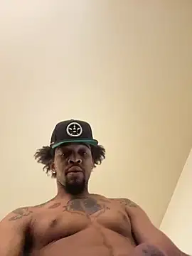 Snapshot of thefreakscomeoutatnight chatting on October 25, 2025, 4:51 pm thefreakscomeoutatnight online show from October 25, 2025, 4:51 pm