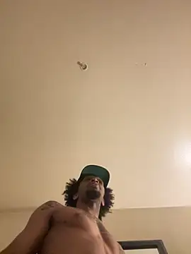 Snapshot of thefreakscomeoutatnight chatting on October 16, 2025, 3:48 am thefreakscomeoutatnight online show from October 16, 2025, 3:48 am