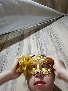 Snapshot of Tuyet_xx chatting on October 15, 2025, 3:05 am Tuyet xx online show from October 15, 2025, 3:05 am