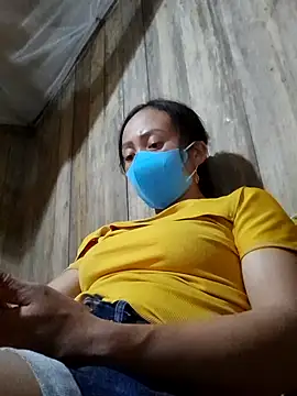 Snapshot of Tuyet_xx chatting on October 9, 2025, 2:28 pm Tuyet xx online show from October 9, 2025, 2:28 pm