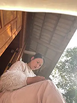 Snapshot of Liu30 chatting on December 1, 2025, 8:26 am Liu30 online show from December 1, 2025, 8:26 am