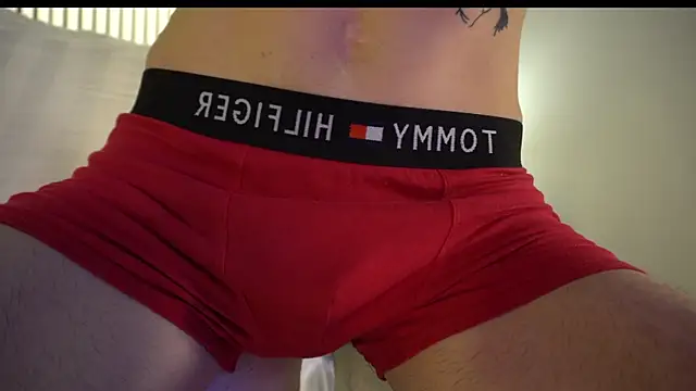 Snapshot of TommieHi chatting on October 24, 2025, 5:50 am TommieHi online show from October 24, 2025, 5:50 am