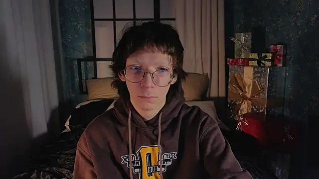 Snapshot of TommieHi chatting on November 30, 2025, 5:08 am TommieHi online show from November 30, 2025, 5:08 am