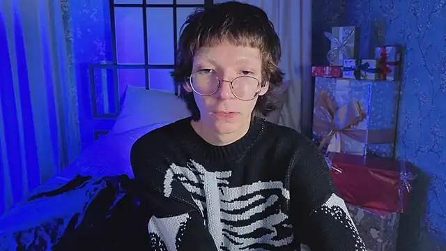 Snapshot of TommieHi chatting on November 22, 2025, 1:10 pm TommieHi online show from November 22, 2025, 1:10 pm