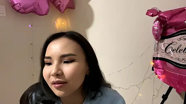 Snapshot of CarollFalick chatting on October 23, 2025, 12:26 pm CarollFalick online show from October 23, 2025, 12:26 pm