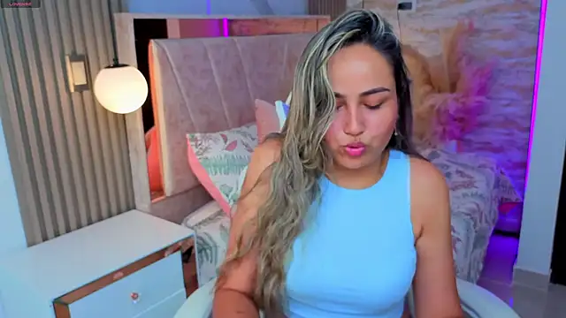 lila cute1 online show from November 14, 2025, 4:54 pm