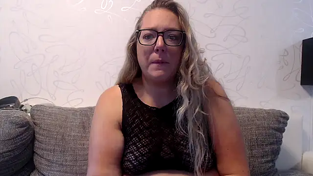 KittyClit online show from October 2, 2025, 6:06 am