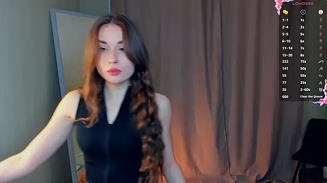 MinaRuzzo online show from October 17, 2025, 5:22 am