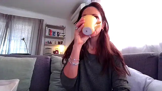 LoveAndRopes online show from March 10, 2026, 8:07 am