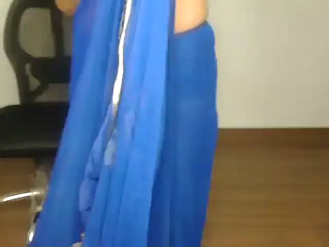 mooonlightbaby online show from February 21, 2026, 3:58 pm