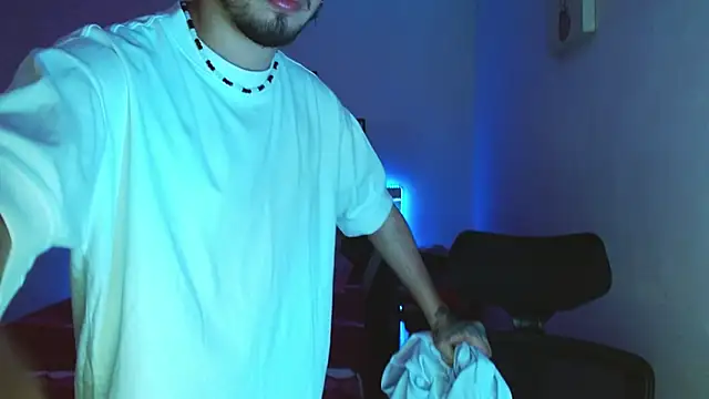 Snapshot of Sebasxxl12 chatting on March 27, 2026, 1:36 am Sebasxxl12 online show from March 27, 2026, 1:36 am