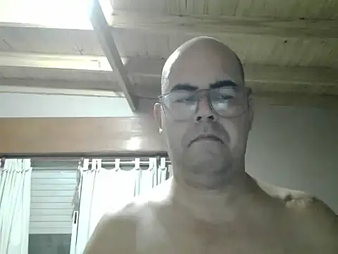 QueenMilf25 online show from February 5, 2026, 12:06 am