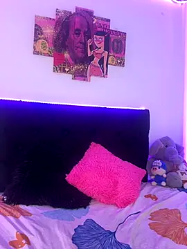 Sussyroxxx online show from November 30, 2025, 7:58 pm