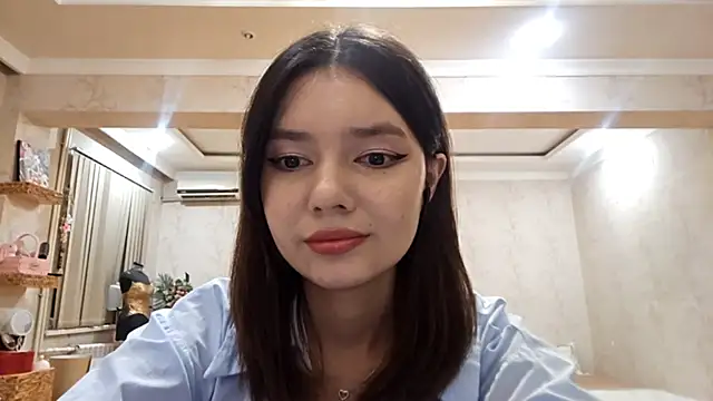 ImogeneMalinconico online show from October 28, 2025, 6:51 pm