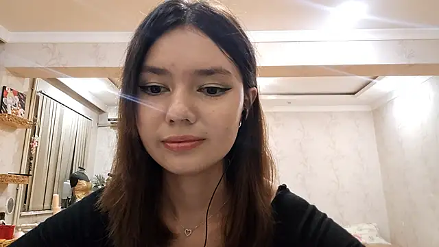 ImogeneMalinconico online show from October 21, 2025, 6:18 pm