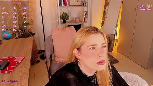 julianaarboleda online show from April 24, 2026, 1:02 pm