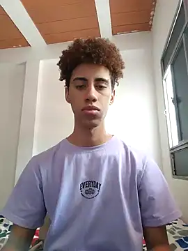 Snapshot of The_boy_good chatting on October 12, 2025, 6:42 pm The boy good online show from October 12, 2025, 6:42 pm