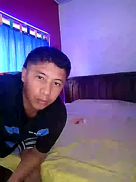 ScarletDesire  online show from November 6, 2025, 8:46 pm