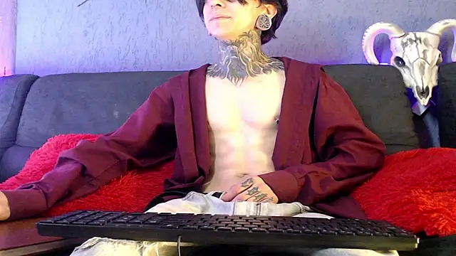 Snapshot of Kuregari_xs chatting on October 7, 2025, 5:19 am Kuregari xs online show from October 7, 2025, 5:19 am