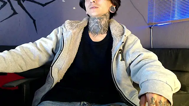 Snapshot of Kuregari_xs chatting on October 15, 2025, 4:33 am Kuregari xs online show from October 15, 2025, 4:33 am