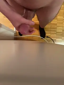 davidoso6271 online show from October 29, 2025, 11:03 pm