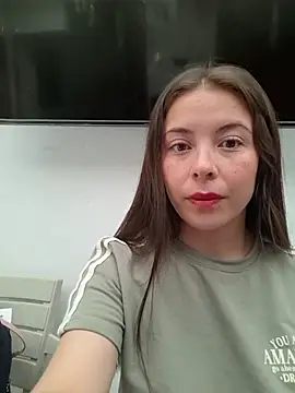 Snapshot of EmmaValencia_ chatting on July 11, 2026, 3:56 pm EmmaValencia online show from July 11, 2026, 3:56 pm