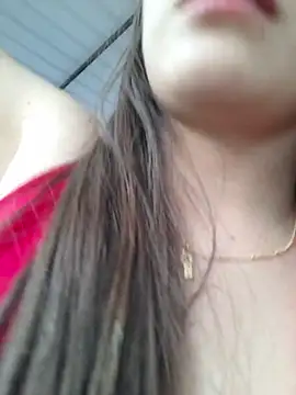 Snapshot of EmmaValencia_ chatting on July 9, 2026, 6:07 pm EmmaValencia online show from July 9, 2026, 6:07 pm