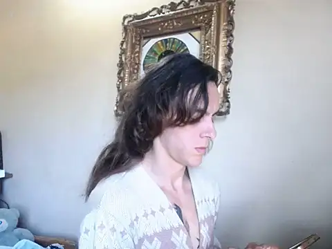 monroedelrey online show from February 3, 2026, 12:21 pm