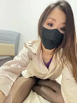 aska1986 online show from November 19, 2025, 6:35 am