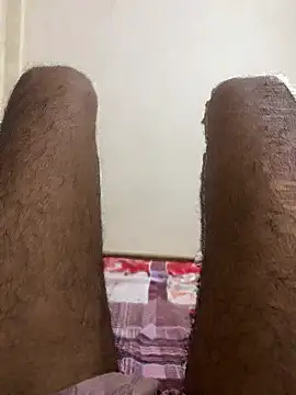 mallu-booy online show from September 28, 2025, 2:24 pm