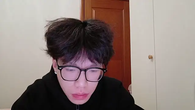 Snapshot of hangzi-0011 chatting on November 20, 2025, 12:06 pm hangzi-0011 online show from November 20, 2025, 12:06 pm