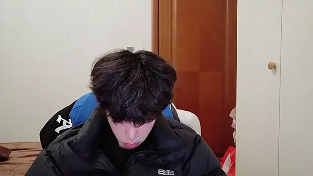 Snapshot of hangzi-0011 chatting on November 30, 2025, 10:49 am hangzi-0011 online show from November 30, 2025, 10:49 am