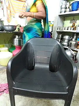 Snapshot of Tamilselviroja- chatting on October 11, 2025, 3:35 pm Tamilselviroja- online show from October 11, 2025, 3:35 pm