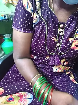 Snapshot of Tamilselviroja- chatting on April 1, 2026, 3:42 pm Tamilselviroja- online show from April 1, 2026, 3:42 pm