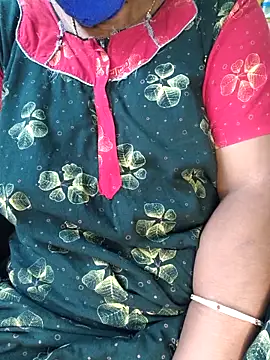 Snapshot of Tamilselviroja- chatting on October 15, 2025, 4:26 pm Tamilselviroja- online show from October 15, 2025, 4:26 pm