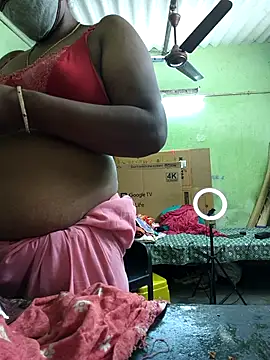 Snapshot of Tamilselviroja- chatting on October 30, 2025, 4:15 pm Tamilselviroja- online show from October 30, 2025, 4:15 pm