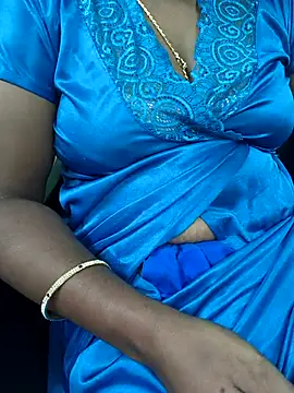 Snapshot of Tamilselviroja- chatting on October 13, 2025, 3:46 pm Tamilselviroja- online show from October 13, 2025, 3:46 pm