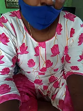 Snapshot of Tamilselviroja- chatting on October 15, 2025, 3:38 am Tamilselviroja- online show from October 15, 2025, 3:38 am