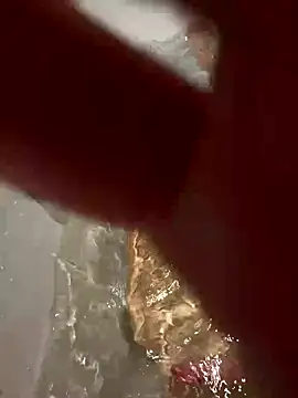 heet1998 online show from October 28, 2025, 12:55 am