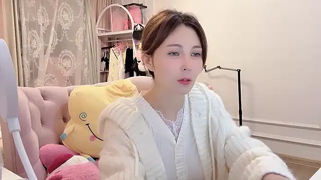 Snapshot of Titi-175 chatting on November 2, 2025, 12:10 pm Titi-175 online show from November 2, 2025, 12:10 pm